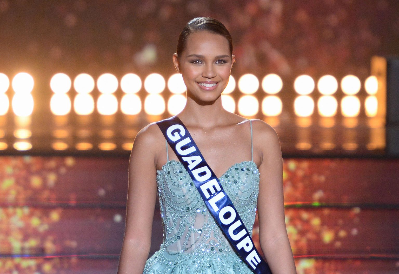 Miss France 2023 qui est Indira Ampiot la Guadeloupéenne de 18 ans