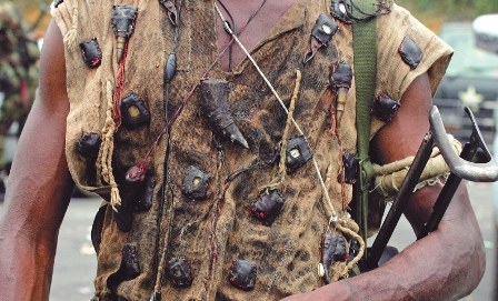 Les dozos proches d'Amadé OUrémi, chef de guerre burkinabé, sont accusés d'avoir été les pires exécutants du massacre de Duékoué