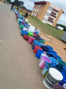 La pénurie d'eau touche aussi certains quartiers d'Abidjan