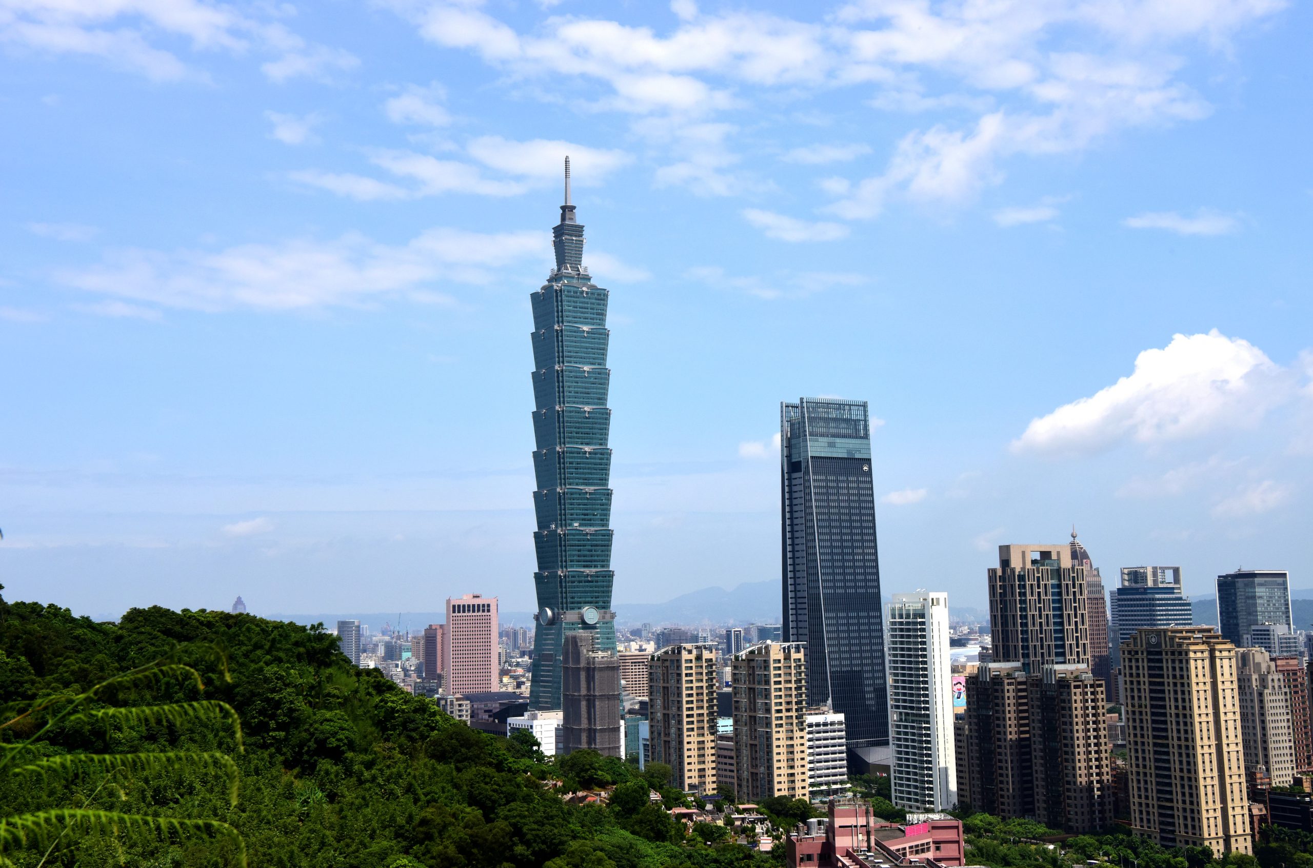 Taipei taiwan. Небоскреб Тайбэй 101. Тайпей 101 в Тайване. Тайбэй 101 китайская Республика. Остров Тайвань столица.