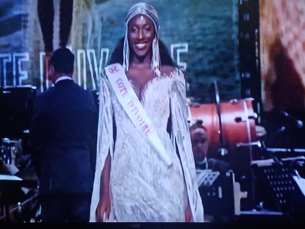 Olivia Yacé Lors De La Finale De Miss Monde 2021 Son Défilé En Images