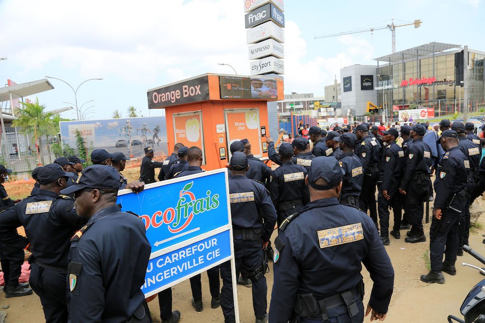 Brigade anti-désordre à Cocody