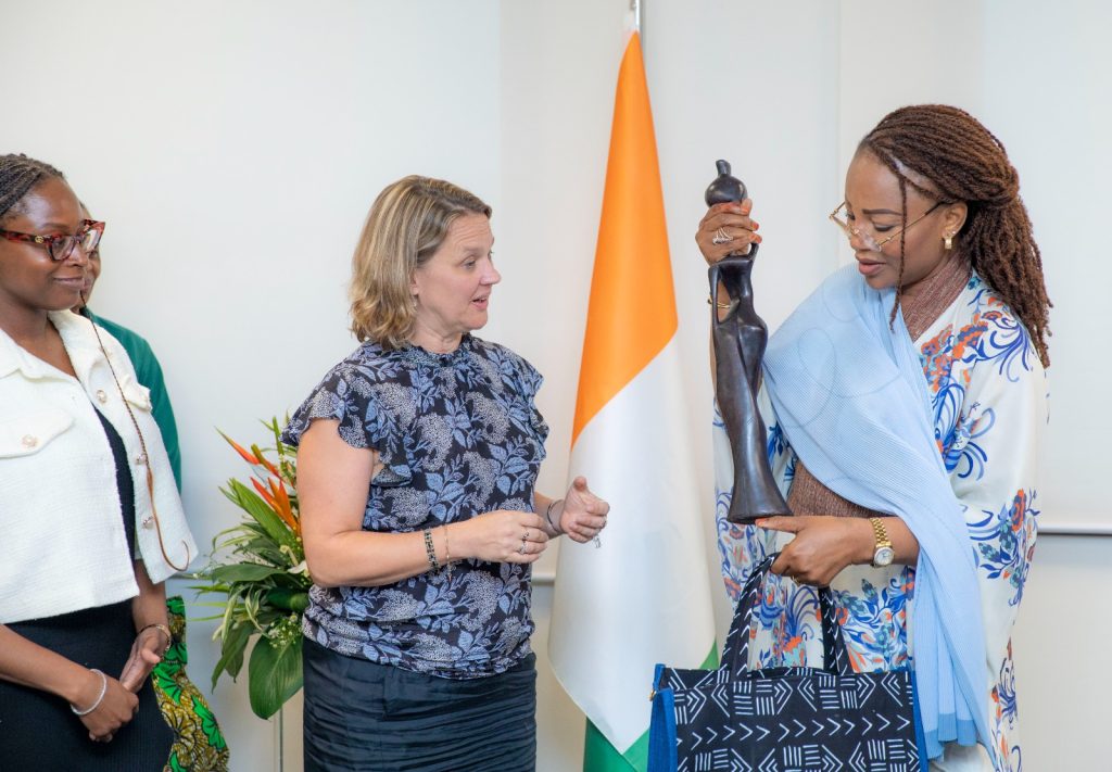 Rencontre la Ministre Nassénéba Touré et une délégation de l'Université Harvard le 2 juillet 2024